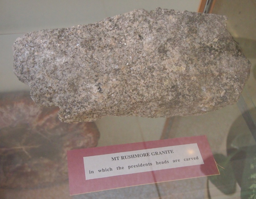 MtRushmore graniitti